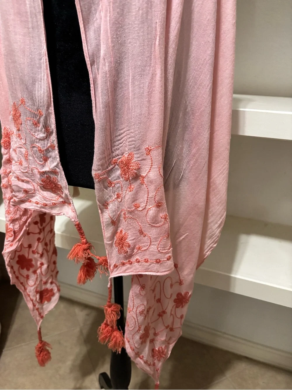 Source Unknown Pink Shawl Wrap with Coral Embroidered Floral Accents